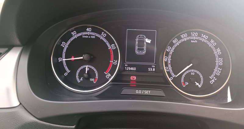 Skoda RAPID cena 40900 przebieg: 129490, rok produkcji 2018 z Wrocław małe 466
